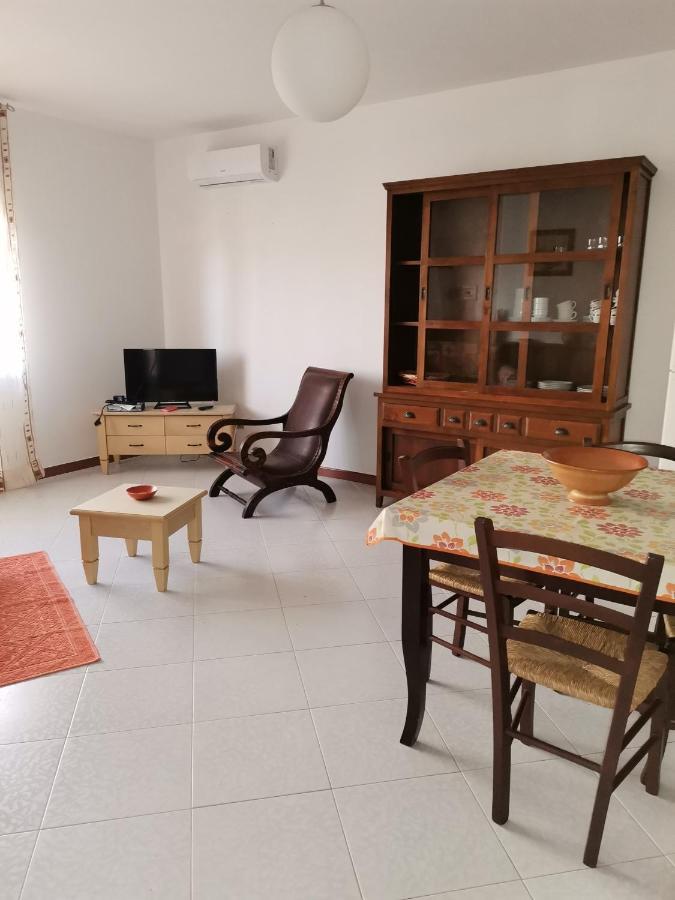 Appartamento Per Vacanza Castelsardo Bagian luar foto