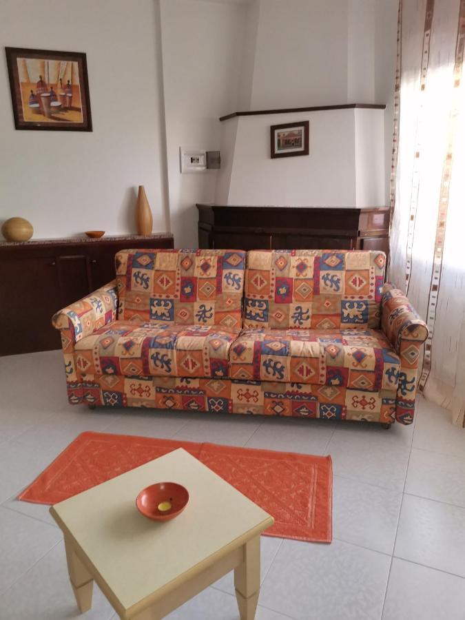 Appartamento Per Vacanza Castelsardo Bagian luar foto